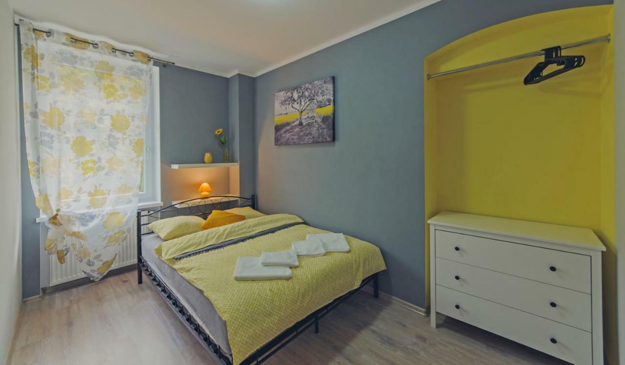 Apartament Grosik ドゥシュニキ・ズドルイ エクステリア 写真